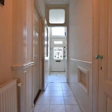 Ferienhaus De Kleine Regentes Den Haag